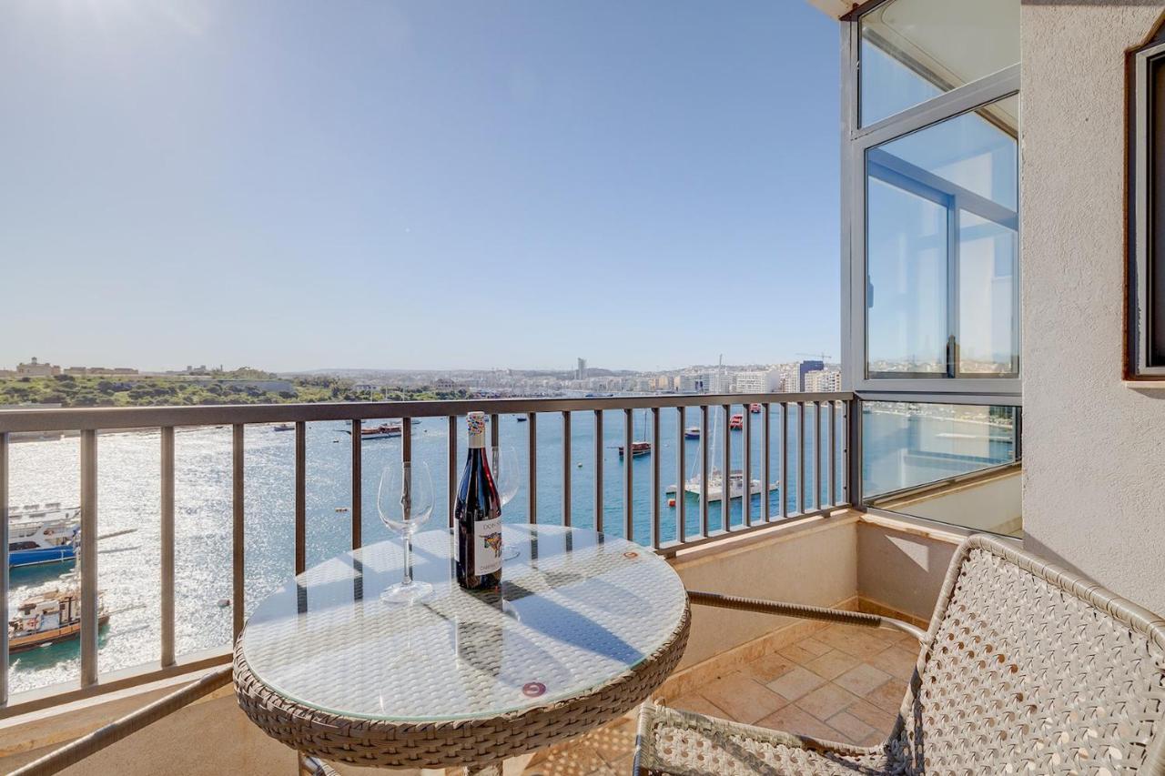 Marvellous Apartment With Valletta And Harbour Views Sliema Luaran gambar