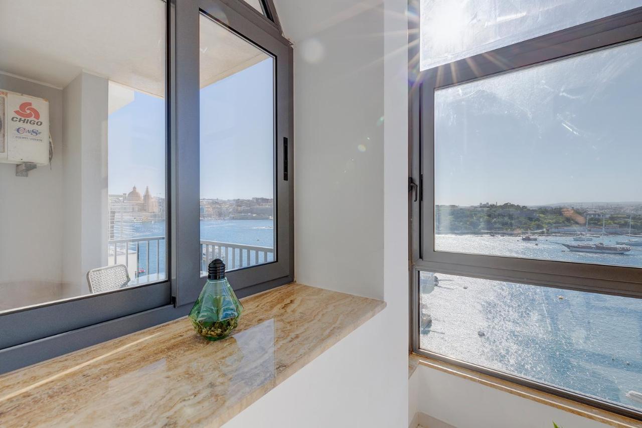 Marvellous Apartment With Valletta And Harbour Views Sliema Luaran gambar