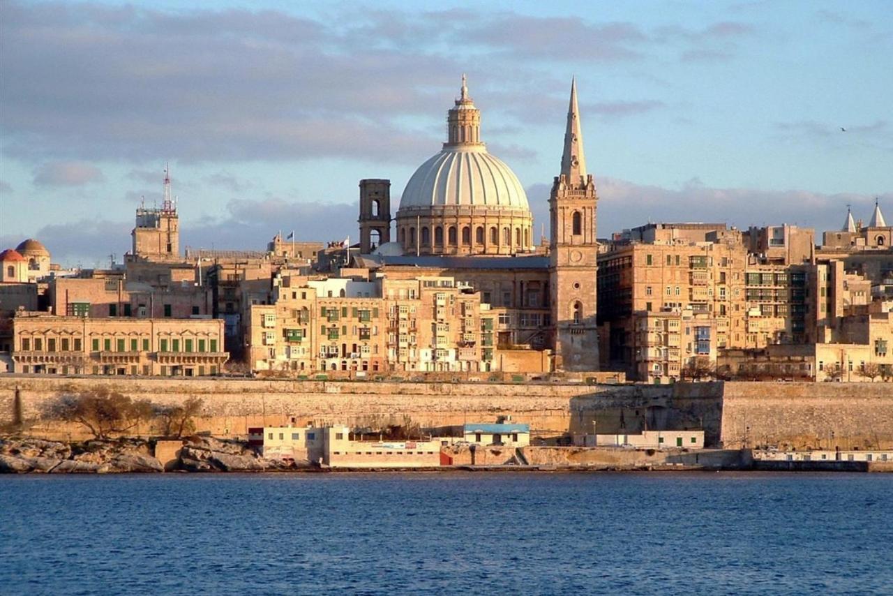Marvellous Apartment With Valletta And Harbour Views Sliema Luaran gambar